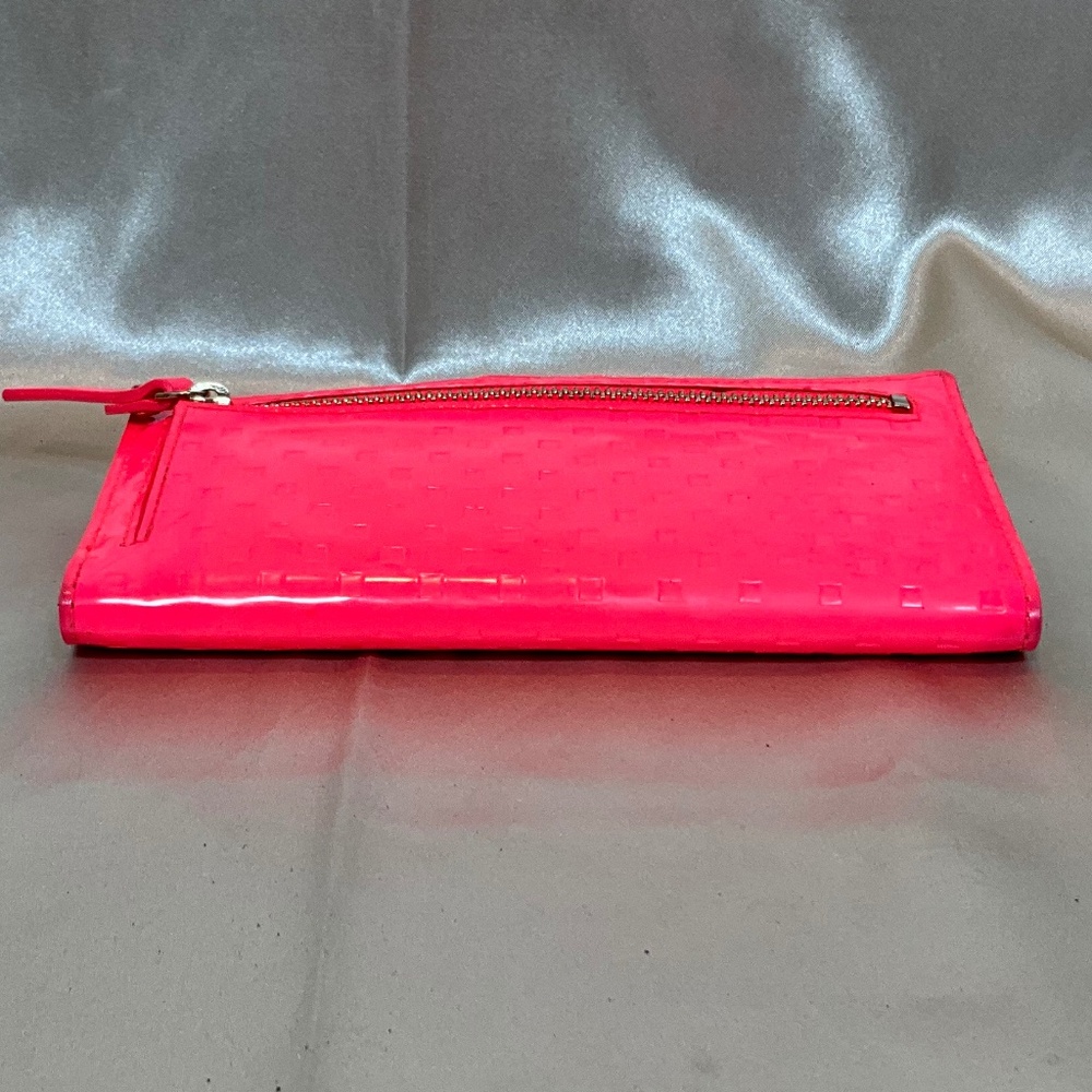 Kate Spade Hot Pink wallet. 9-H7B - Picture 7 of 8